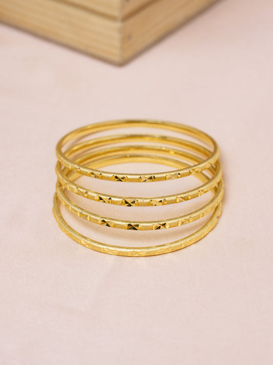 Maanya Bangle. (Set of 4)